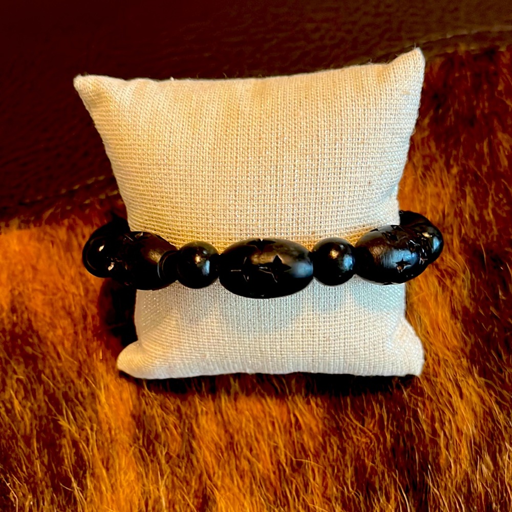 Black elastic wood bracelet